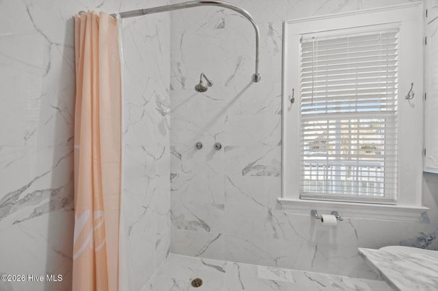 806 West Road, Kinston, NC 28501