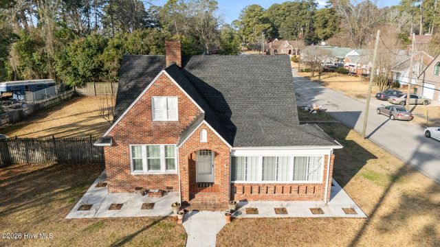806 West Road, Kinston, NC 28501
