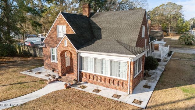 806 West Road, Kinston, NC 28501