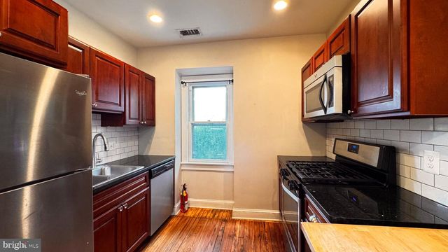 4706 CEDAR AVE, Philadelphia, PA 19143
