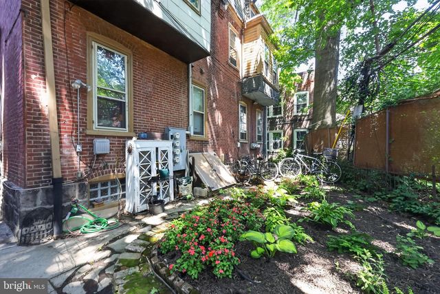 4706 CEDAR AVE, Philadelphia, PA 19143