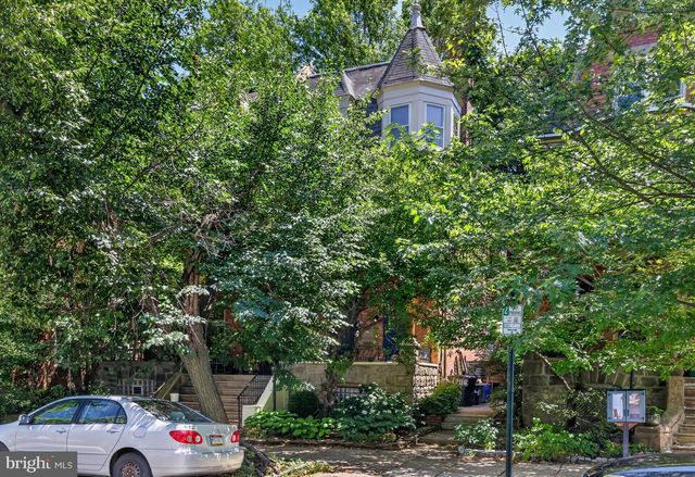 4706 CEDAR AVE, Philadelphia, PA 19143