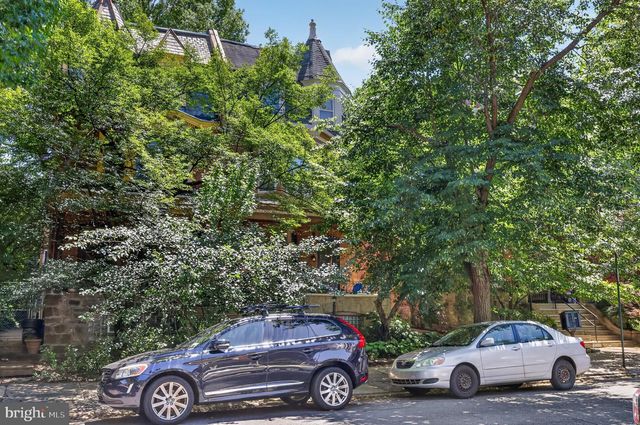 4706 CEDAR AVE, Philadelphia, PA 19143