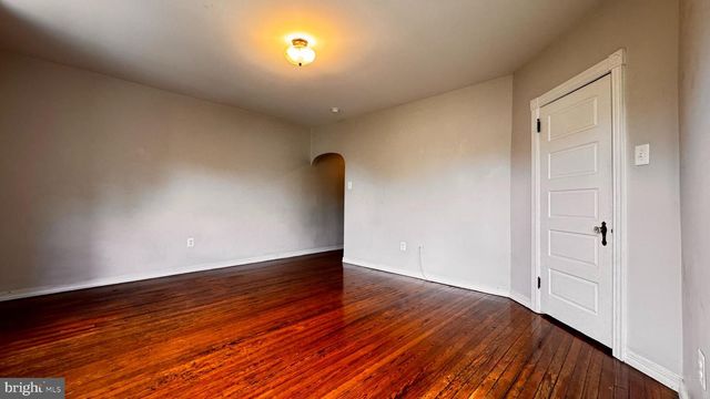 4706 CEDAR AVE, Philadelphia, PA 19143