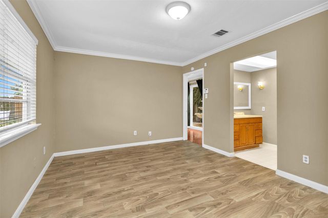 13818 Towne Way Drive, Sugar Land, TX 77498