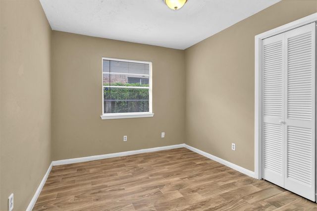 13818 Towne Way Drive, Sugar Land, TX 77498