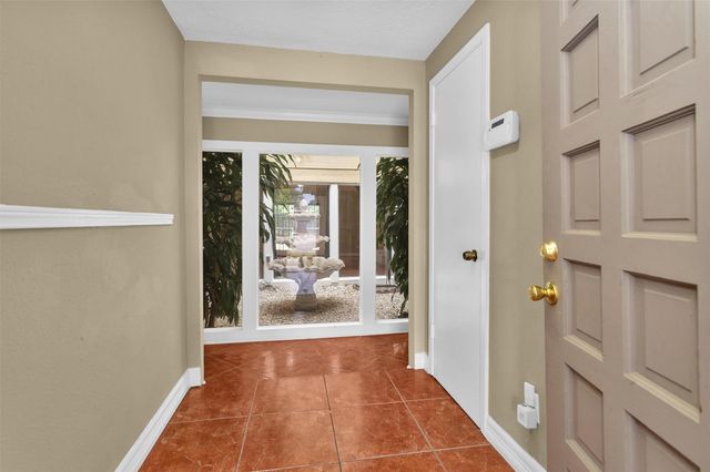 13818 Towne Way Drive, Sugar Land, TX 77498