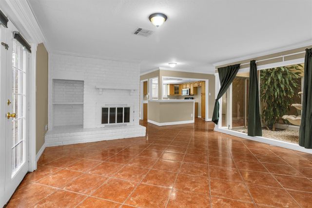 13818 Towne Way Drive, Sugar Land, TX 77498