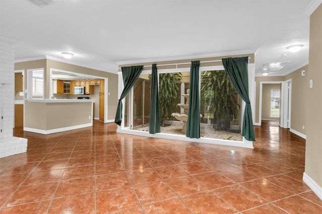 13818 Towne Way Drive, Sugar Land, TX 77498