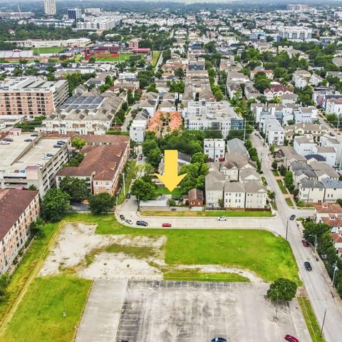 4018 Dickson Street, Houston, TX 77007