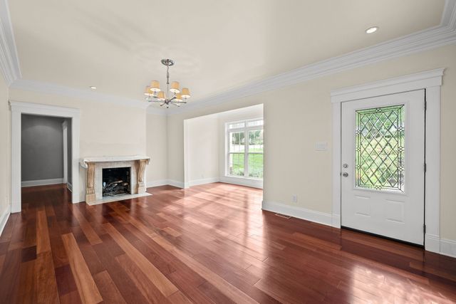 171 W Glenwood Dr, Clarksville, TN 37040