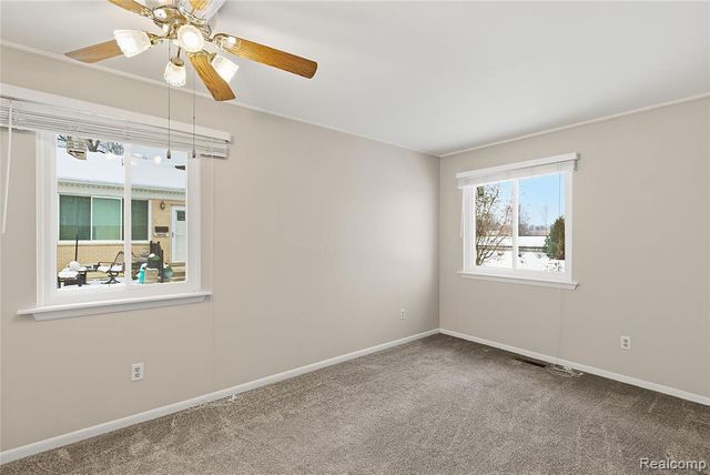 49990 Helfer Blvd, Wixom, MI 48393