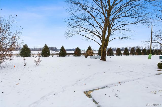 49990 Helfer Blvd, Wixom, MI 48393