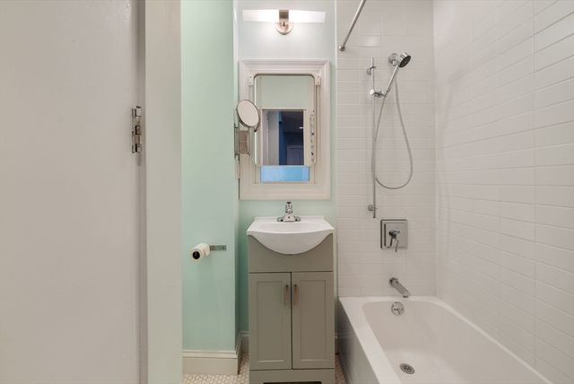 1666 Washington St 3, Boston, MA 02118