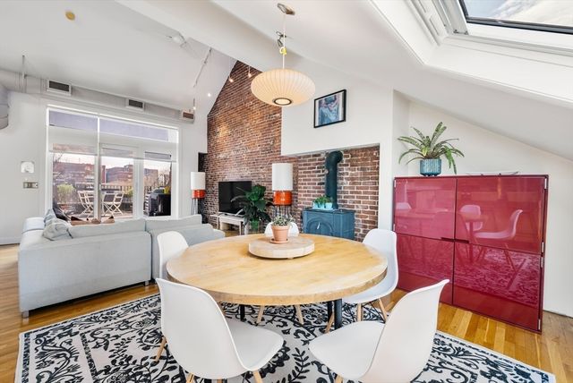 1666 Washington St 3, Boston, MA 02118