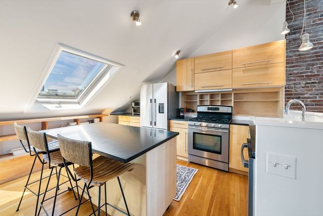 1666 Washington St 3, Boston, MA 02118