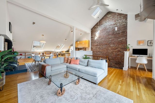 1666 Washington St 3, Boston, MA 02118