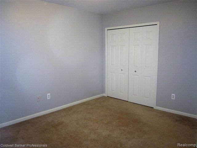 614 E Eleven Mile Road, Royal Oak, MI 48067