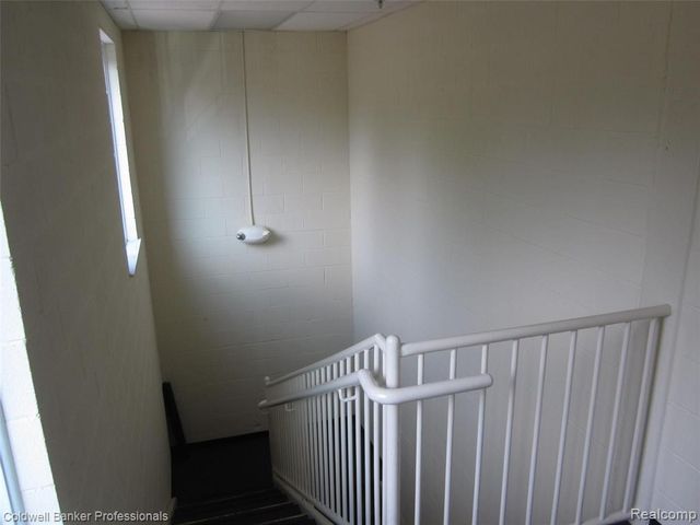 614 E Eleven Mile Road, Royal Oak, MI 48067