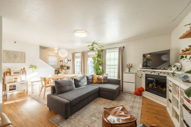 936 Mckinley Avenue 14, Des Moines, IA 50315