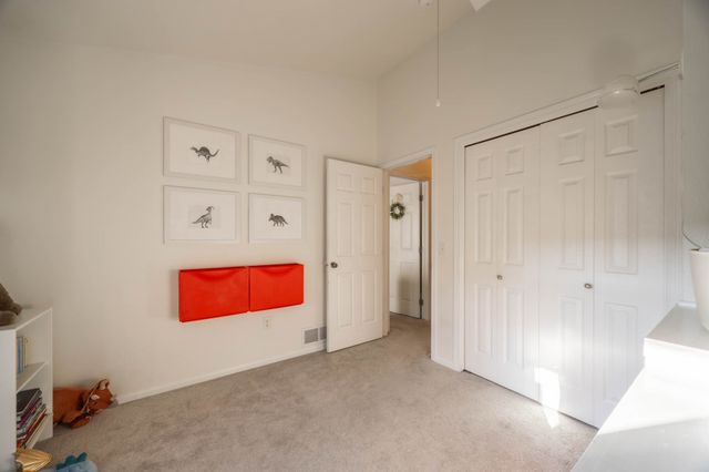 936 Mckinley Avenue 14, Des Moines, IA 50315