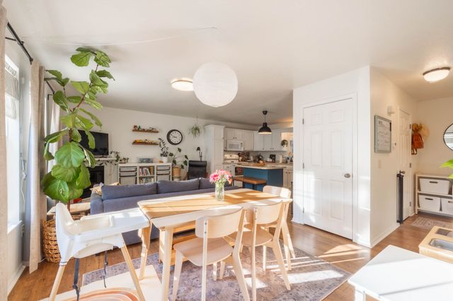 936 Mckinley Avenue 14, Des Moines, IA 50315