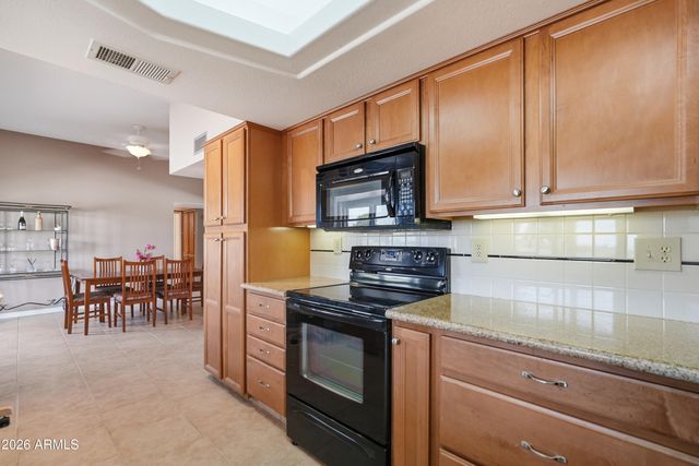 10822 W MIMOSA Drive, Sun City, AZ 85373