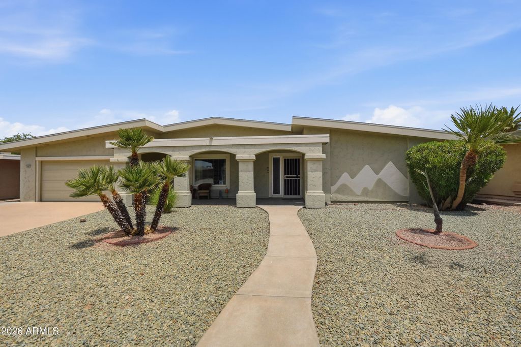10822 W MIMOSA Drive, Sun City, AZ 85373
