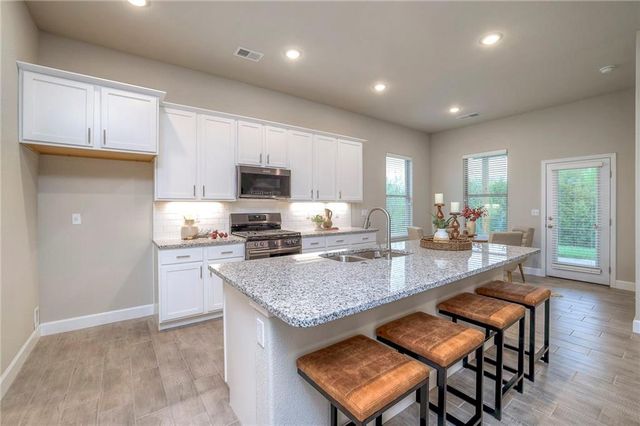 15624 Austin Court, Basehor, KS 66007