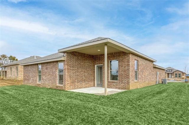 15624 Austin Court, Basehor, KS 66007