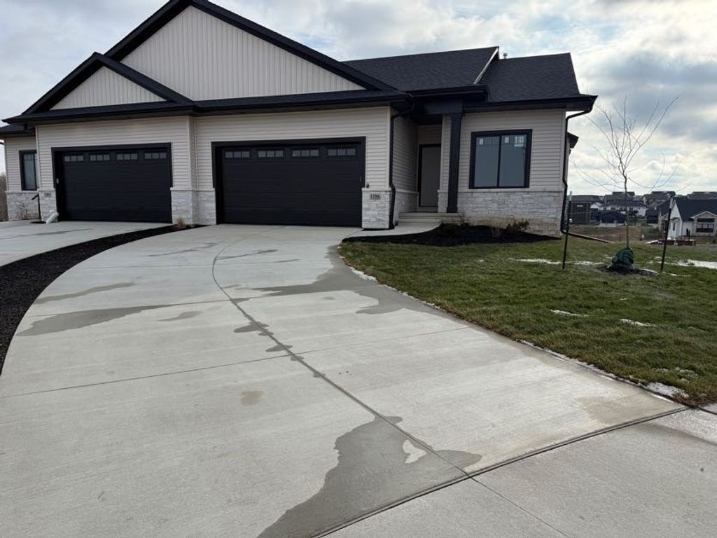 1299 Berkshire Lane, North Liberty, IA 52317