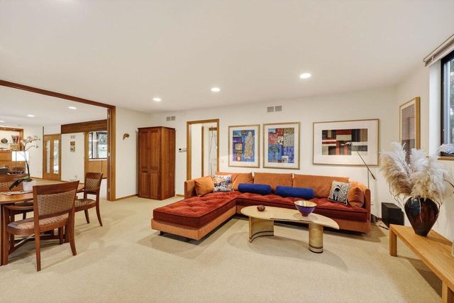 209 Saratoga Circle, Madison, WI 53705