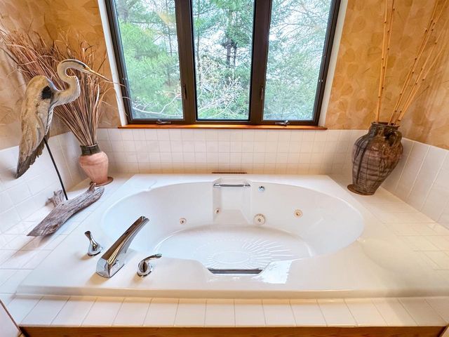 209 Saratoga Circle, Madison, WI 53705