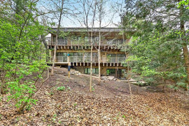 209 Saratoga Circle, Madison, WI 53705