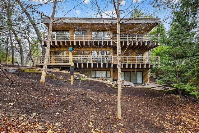 209 Saratoga Circle, Madison, WI 53705