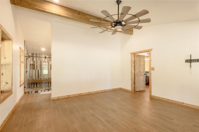 150 Air Park Drive, Livingston, TX 77351