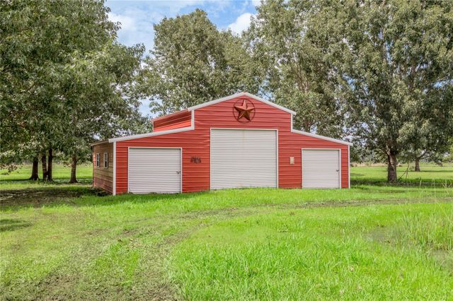 150 Air Park Drive, Livingston, TX 77351