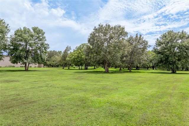150 Air Park Drive, Livingston, TX 77351