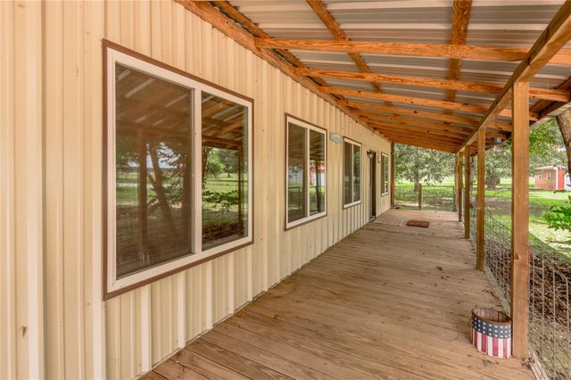 150 Air Park Drive, Livingston, TX 77351