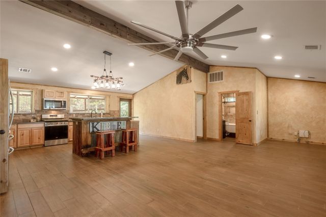 150 Air Park Drive, Livingston, TX 77351
