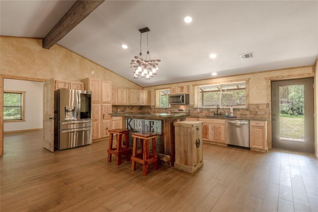 150 Air Park Drive, Livingston, TX 77351