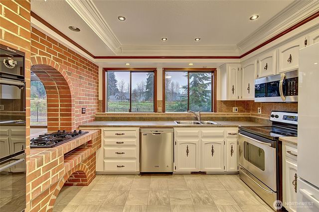 5008 169th Street SE, Bothell, WA 98012