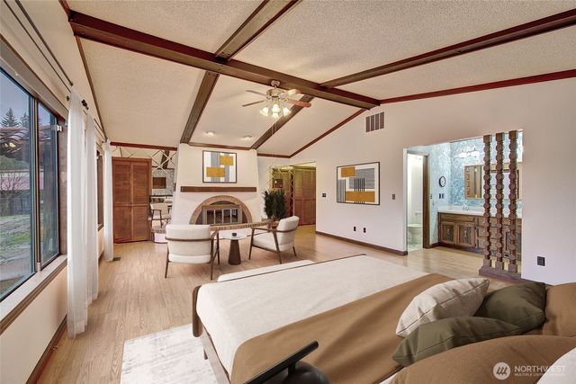 5008 169th Street SE, Bothell, WA 98012