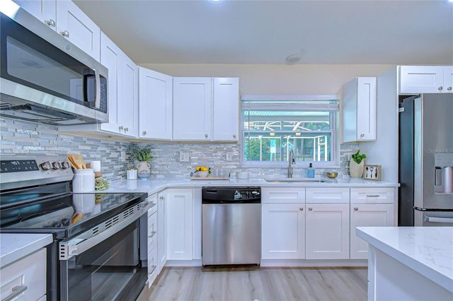 2167 LAKEVIEW ROAD, Clearwater, FL 33764