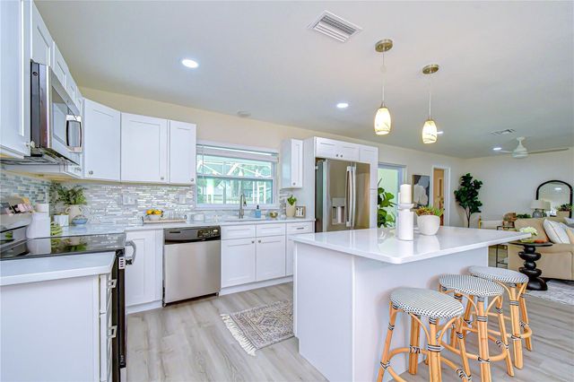 2167 LAKEVIEW ROAD, Clearwater, FL 33764