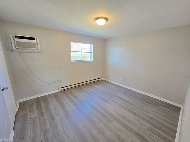 3475 Azalea Garden Rd Apt 9, Norfolk, VA 23513