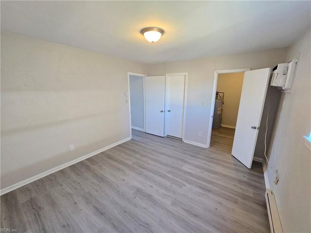 3475 Azalea Garden Rd Apt 9, Norfolk, VA 23513