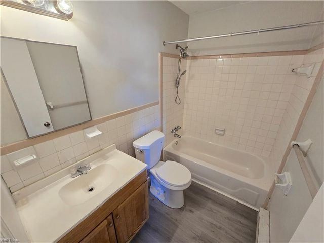 3475 Azalea Garden Rd Apt 9, Norfolk, VA 23513