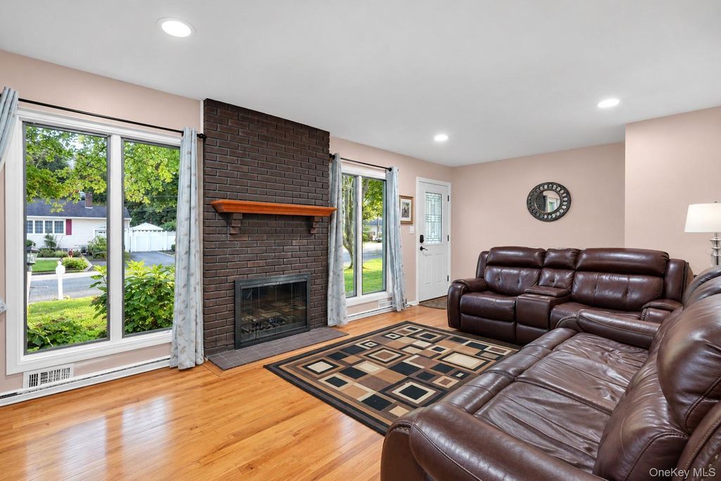 145 Thames Street, Port Jefferson Station, NY 11776 — photo 5