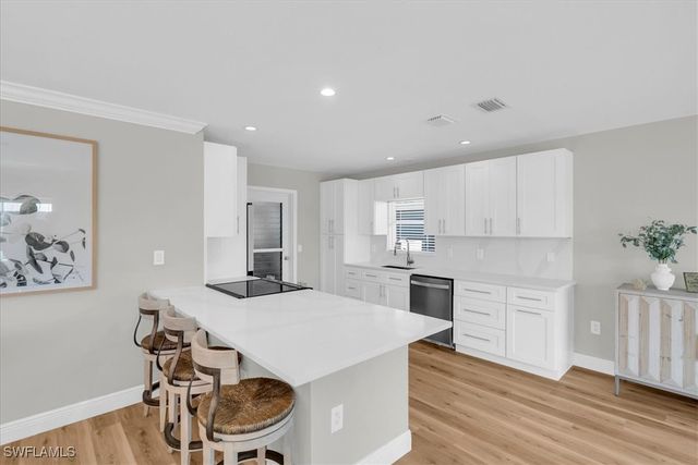 128 San Salvador ST, Naples, FL 34113